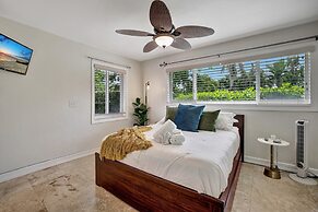 Beach Duplex 3br Manor with Heated Pool