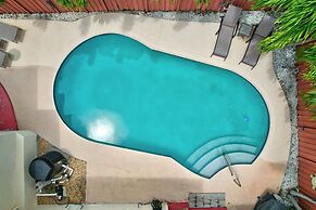 Beach Duplex 3br Manor with Heated Pool