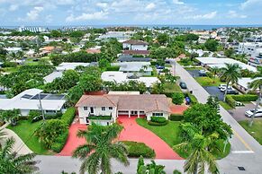 Beach Duplex 3br Manor with Heated Pool