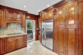 Beach Duplex 3br Manor with Heated Pool