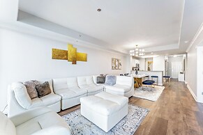 Lake Views At Blue Heron