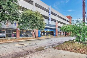 Private Ensuite Near The Pearl