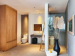 Silk Umalas by Nagisa Bali