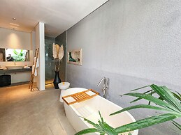 Silk Umalas by Nagisa Bali