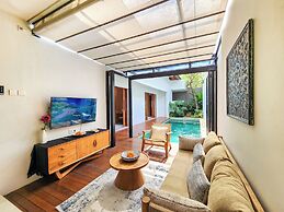 Silk Umalas by Nagisa Bali