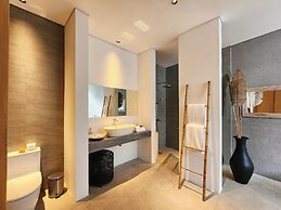 Silk Umalas by Nagisa Bali