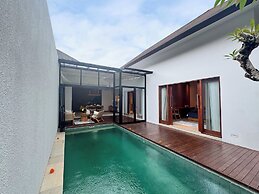 Silk Umalas by Nagisa Bali