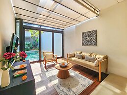 Silk Umalas by Nagisa Bali