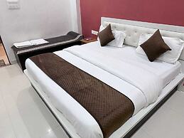 Hotel Aapno Shyam And Restaurant