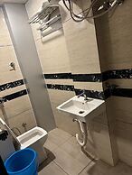 Hotel Aapno Shyam And Restaurant