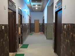 Hotel Aapno Shyam And Restaurant