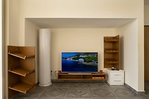 Exclusive Seafront Duplex With Jacuzzi