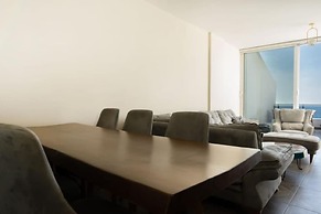 Exclusive Seafront Duplex With Jacuzzi