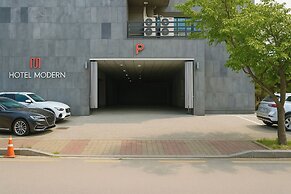 Modern Hotel