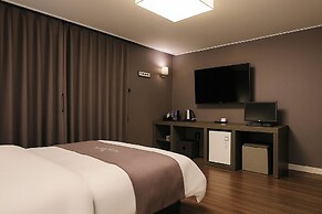 Modern Hotel