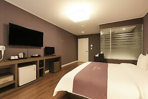 Modern Hotel