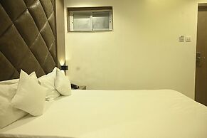 Hotel Sahara Residency