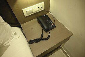 Hotel Sahara Residency