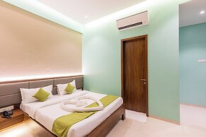 Hotel Seven Oaks