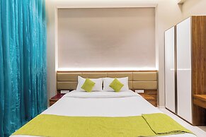 Hotel Seven Oaks