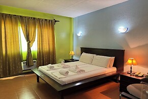 Ovemar Resort Hotel Near Vigan