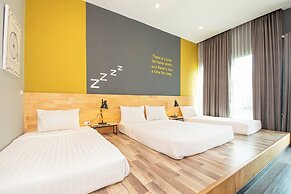 Penny - Farthing Pool Villa