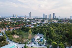 Penny - Farthing Pool Villa