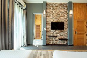 Penny - Farthing Pool Villa