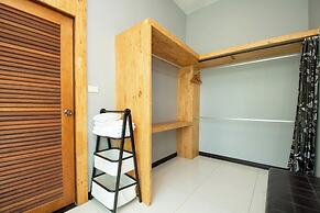 Penny - Farthing Pool Villa