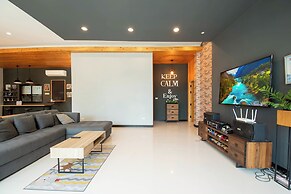 Penny - Farthing Pool Villa