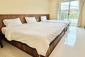 Palmhug Hotel