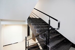 Fabhotel Kamran Residency