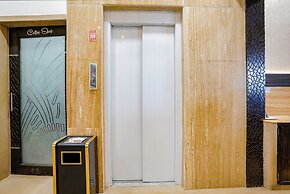 Fabhotel Kamran Residency