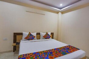 Fabhotel Starlight Sanctuary