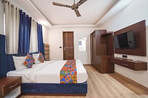 Fabhotel Golden Eye Inn