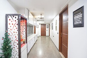 Fabhotel Golden Eye Inn