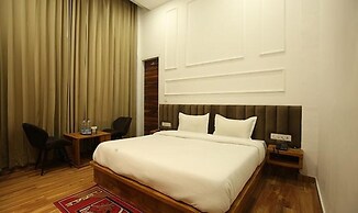 Fabhotel Amar Villa