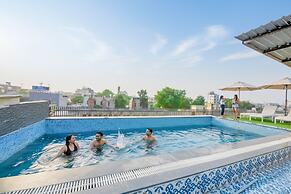 Fabhotel Amar Villa