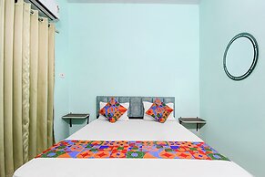 Fabhotel Rb Palace