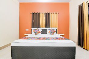 Fabhotel Rb Palace