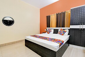 Fabhotel Rb Palace