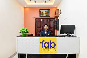 Fabhotel Rb Palace