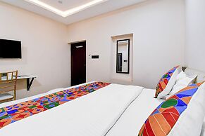 Fabhotel Padmakar Kashi