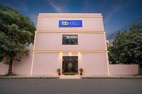 Fabhotel Padmakar Kashi