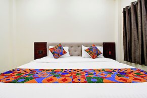 Fabhotel Padmakar Kashi