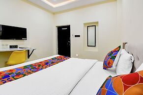 Fabhotel Padmakar Kashi