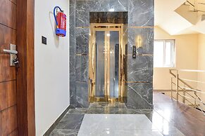 Fabhotel Royal Portico