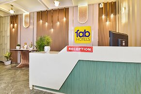 Fabhotel Royal Portico