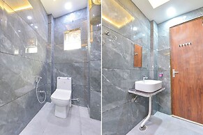 Fabhotel Royal Portico