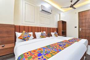 Fabhotel Royal Portico